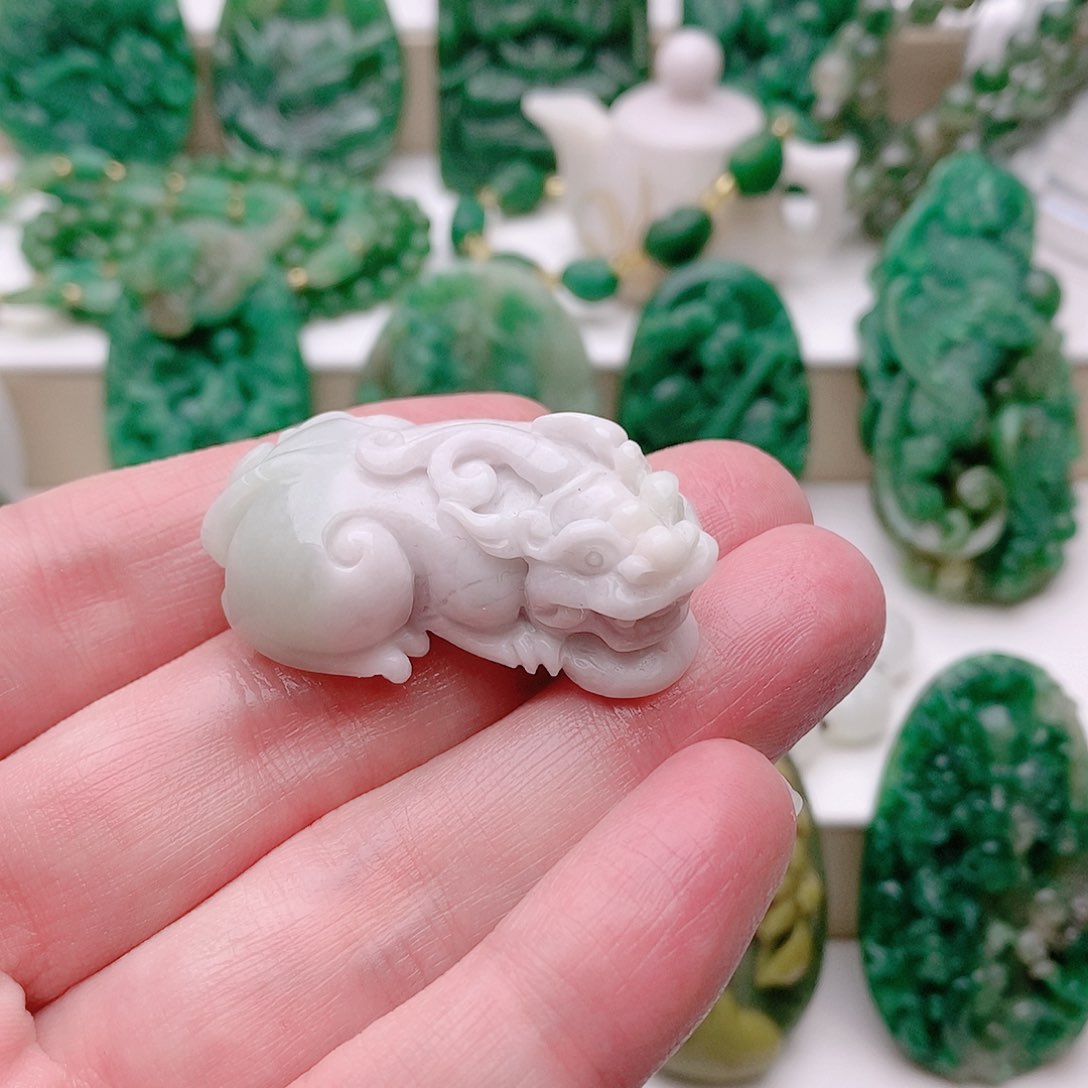 独山玉吊坠未镶嵌