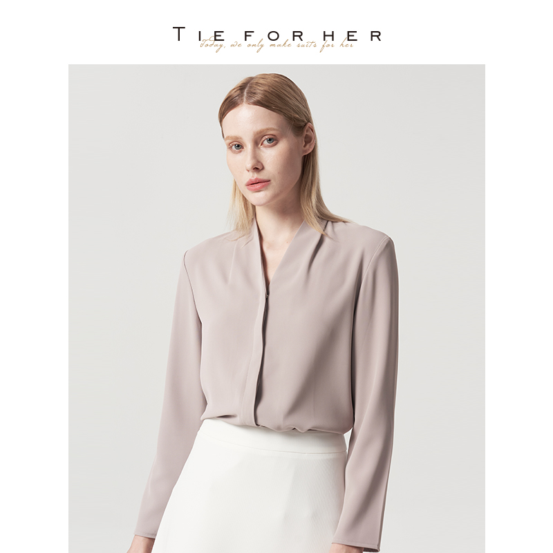 "伦敦雾纱“冷烟灰V领隐藏门襟简约职业装高级优雅通勤长袖衬衫