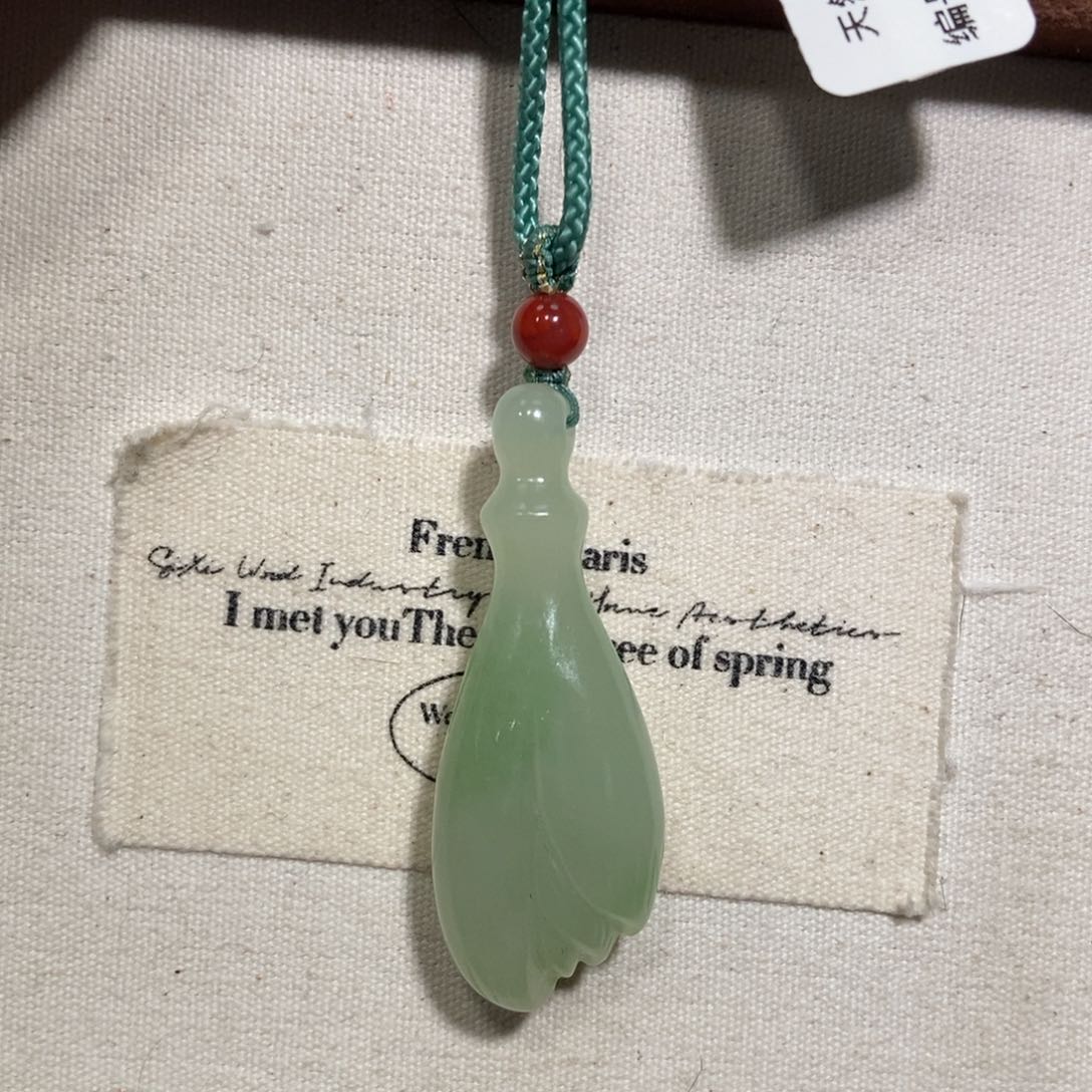 和田玉（糖玉）颈饰未镶嵌