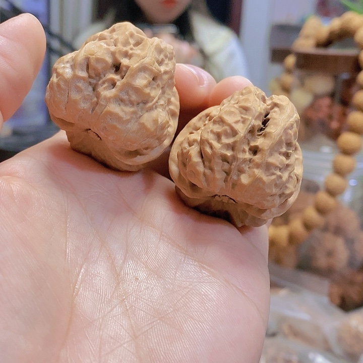 【闪购商品】文玩核桃把件35蛤蟆头身有黄