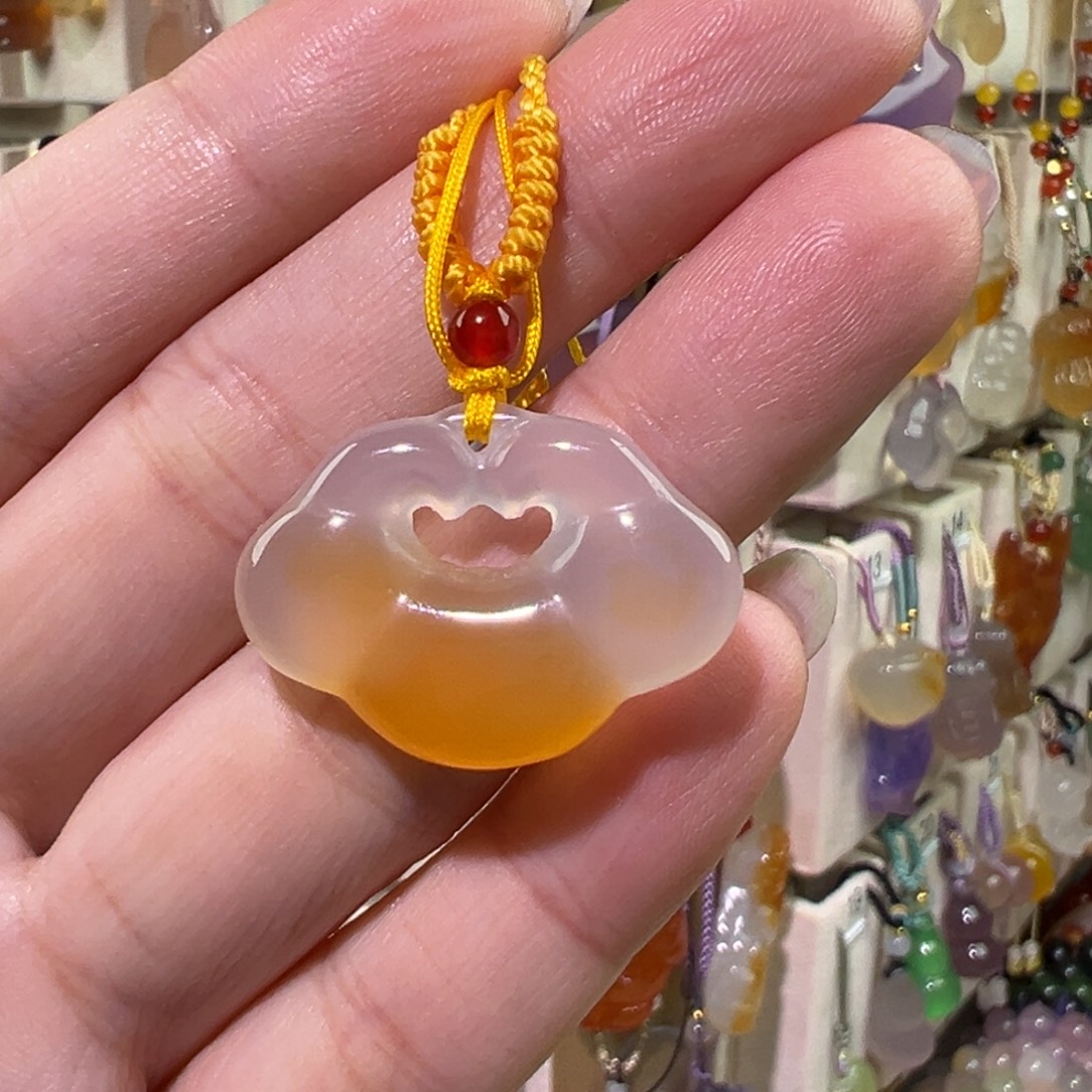 玛瑙/玉髓未镶嵌吊坠(赠链)