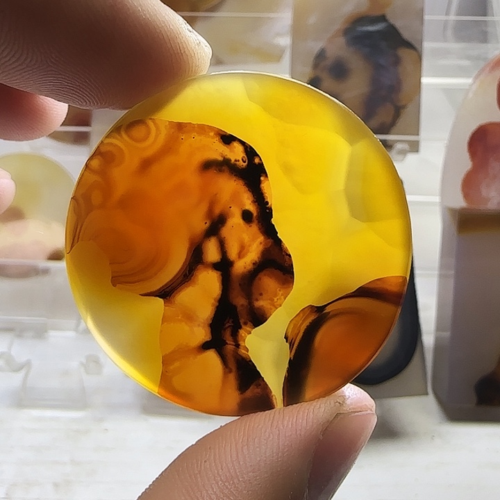 玛瑙/玉髓未镶嵌珠宝奇石