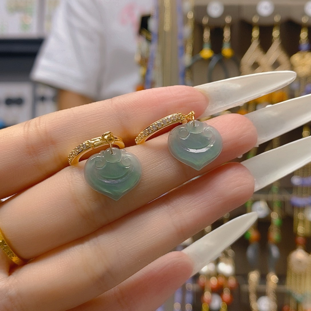 翡翠合金耳饰翡翠