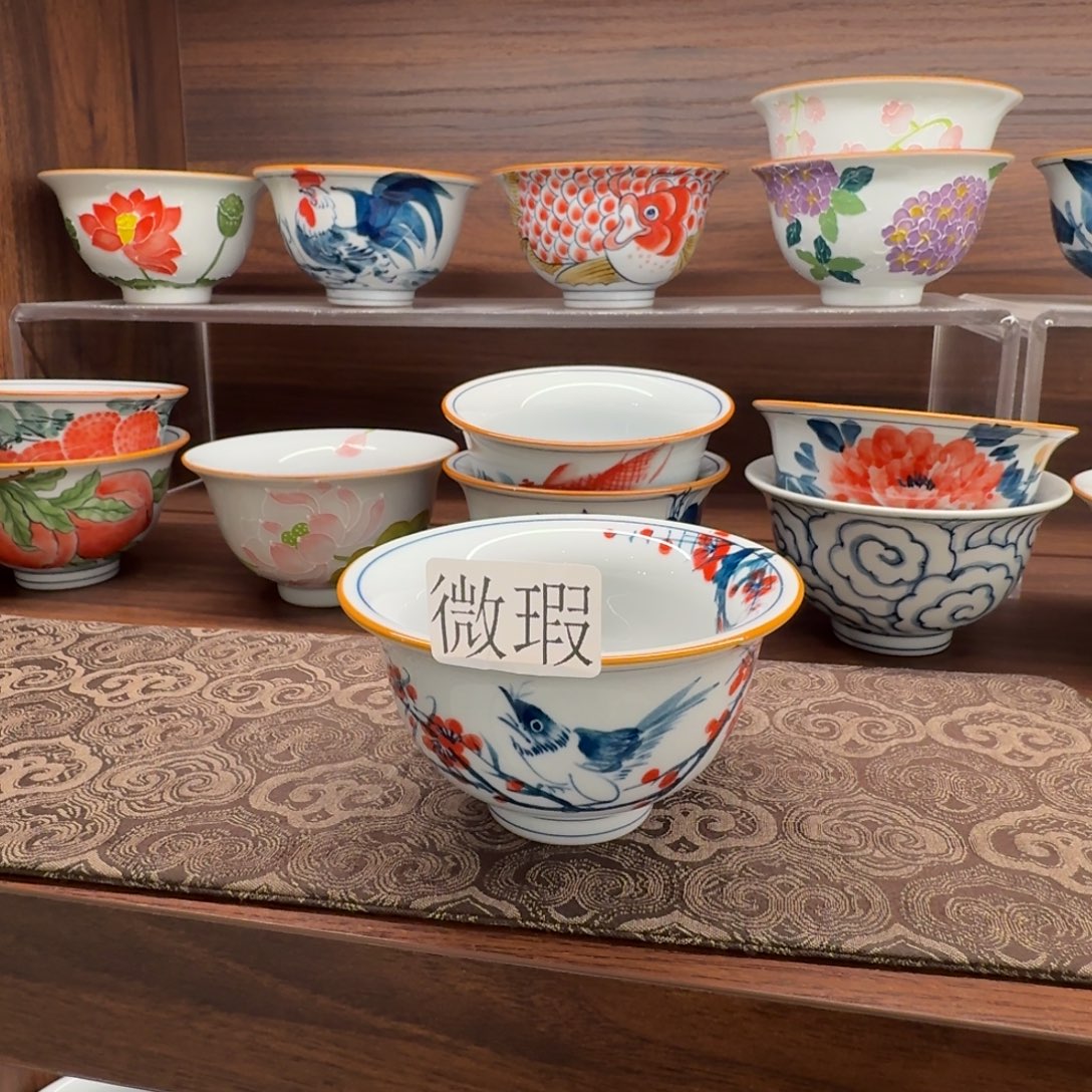 釉下手绘茶具微瑕