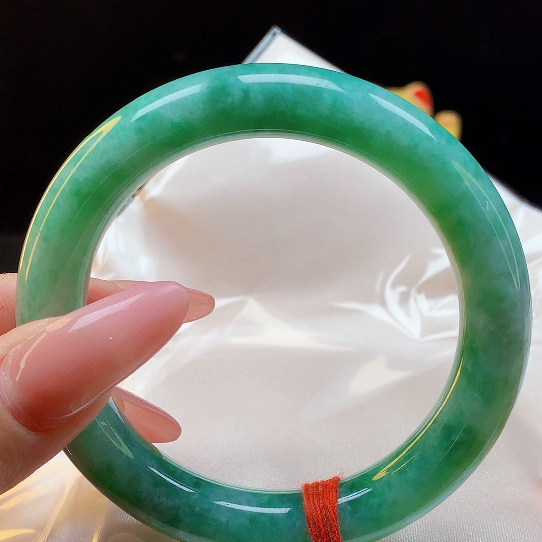 翡翠手镯未镶嵌天然翡翠2062