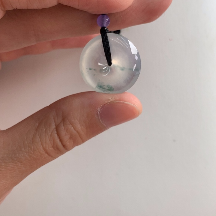 翡翠挂件未镶嵌….