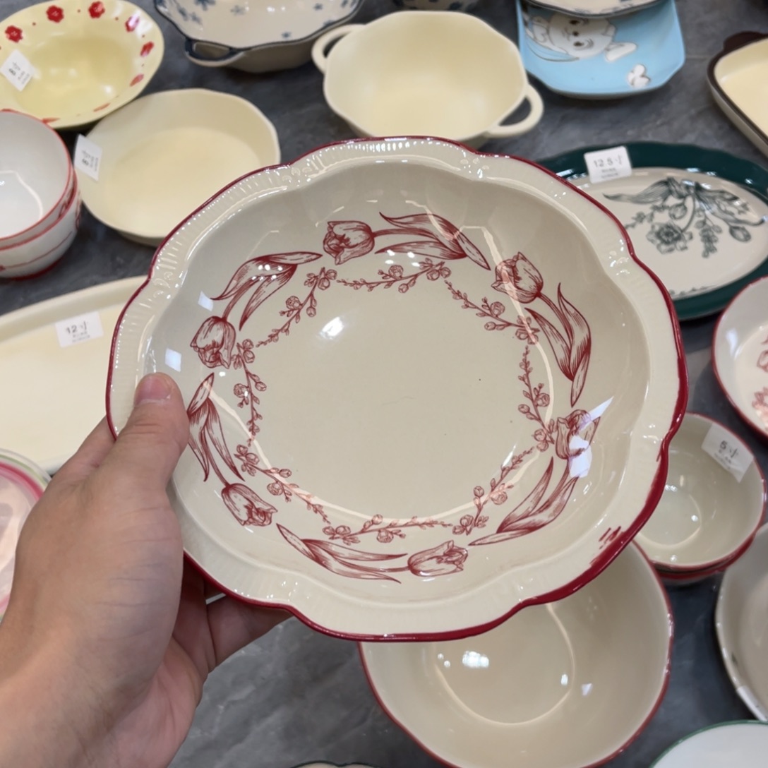 陶瓷微瑕餐具介意勿拍，满18飞！ 