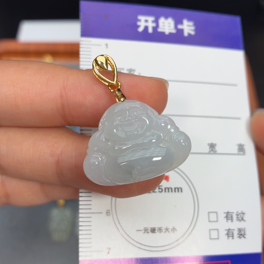 翡翠未镶嵌颈饰佛公