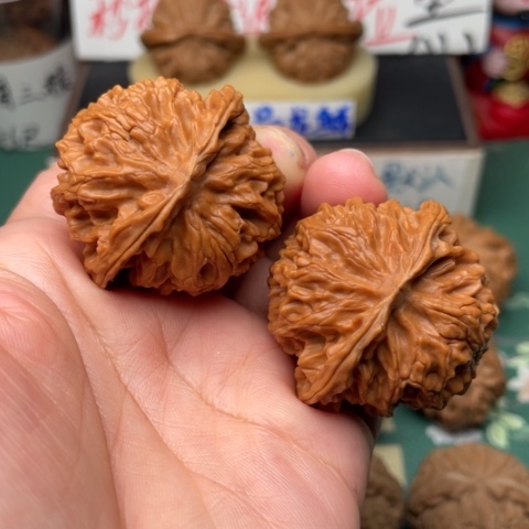 【闪购商品】文玩核桃吊坠42全品苹果园