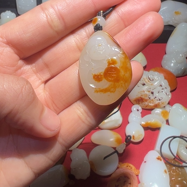 和田玉挂件未镶嵌朝**茗