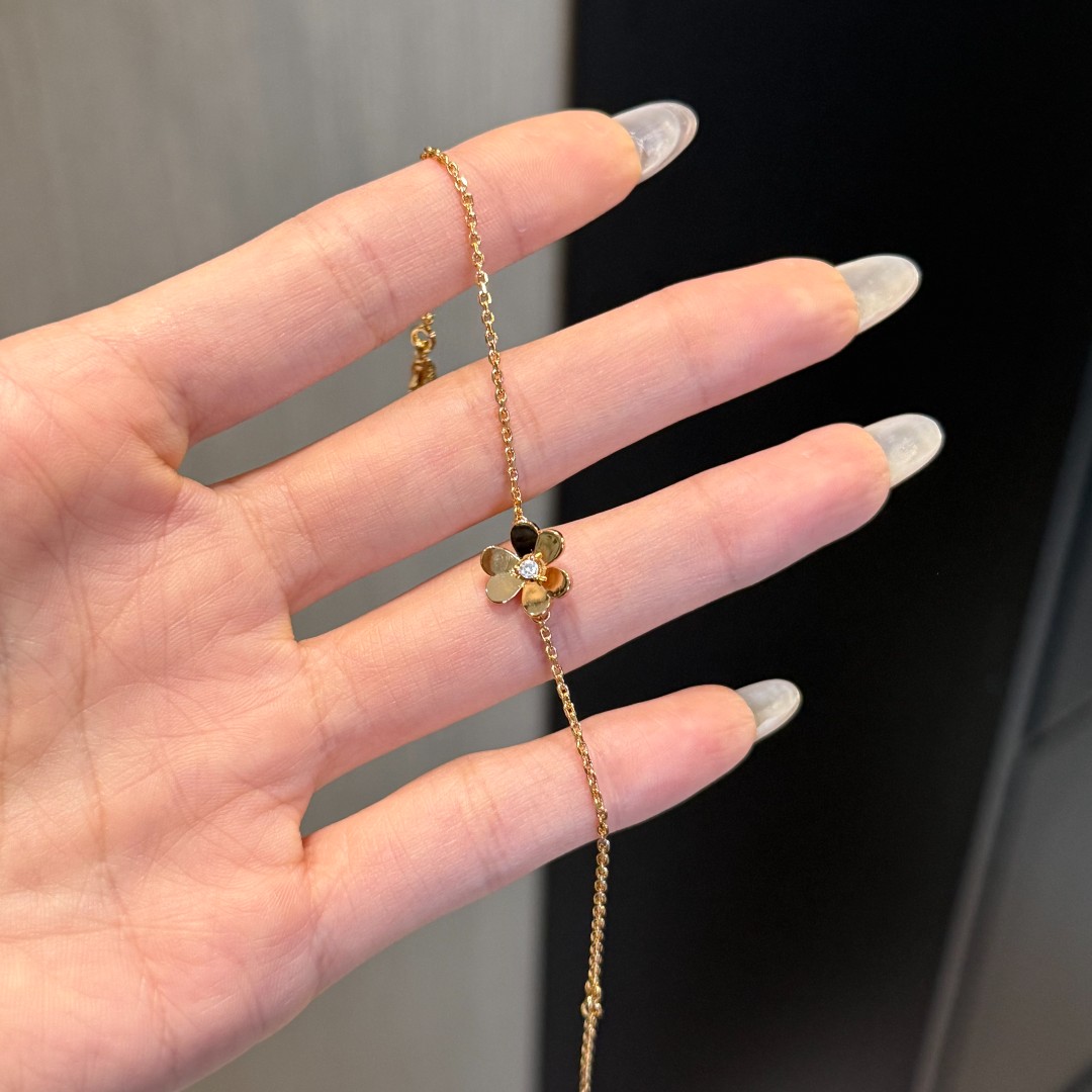 铜合金手链 时尚百搭高级【三叶草小花手链】 D060