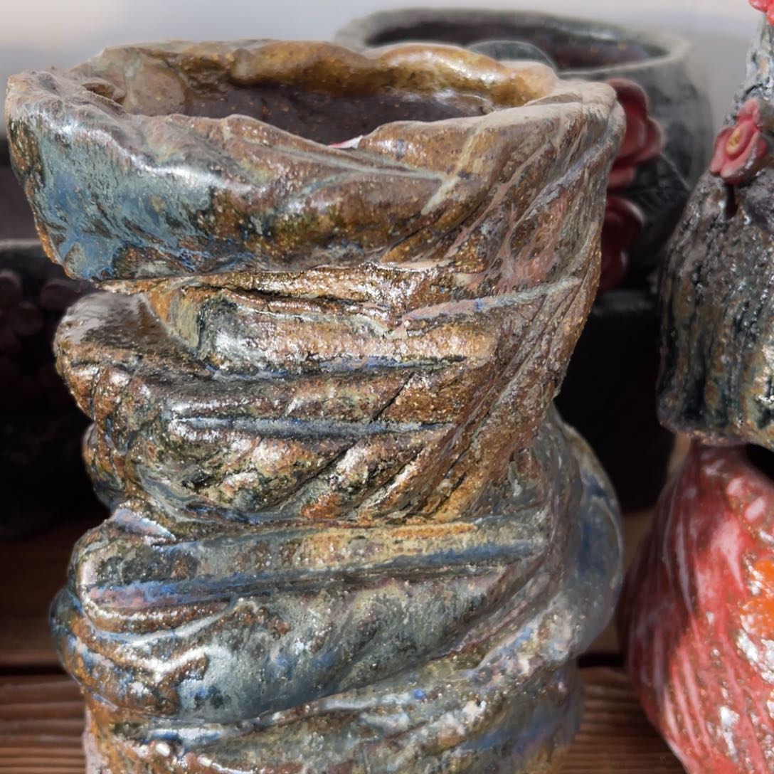 红陶粗砂陶瓷花盆