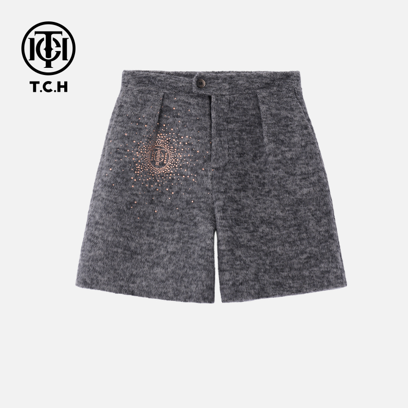 TCH私服烫钻工艺烫钻百搭雅丹风短裤女T72C21E5001轻奢tch