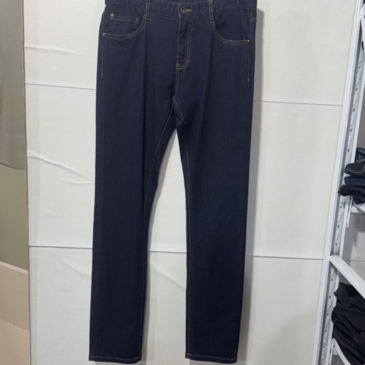 男士秋季修身版型蓝色牛仔裤