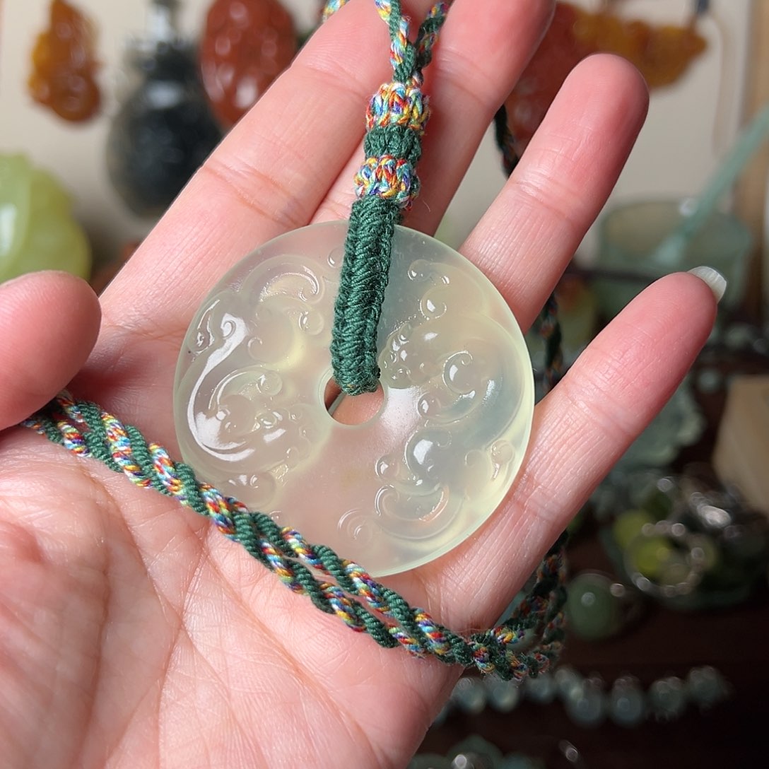 蛇纹石玉吊坠(赠链)未镶嵌