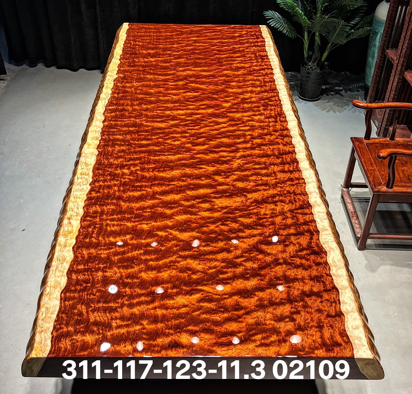 定金链接茶桌倒盖自然边经典巴花大板 311*120*11.3