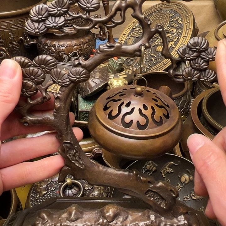 精美铜器批发档口