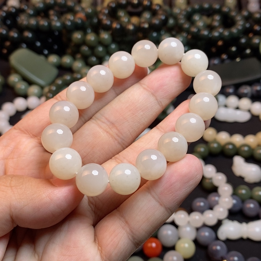 和田玉手串未镶嵌