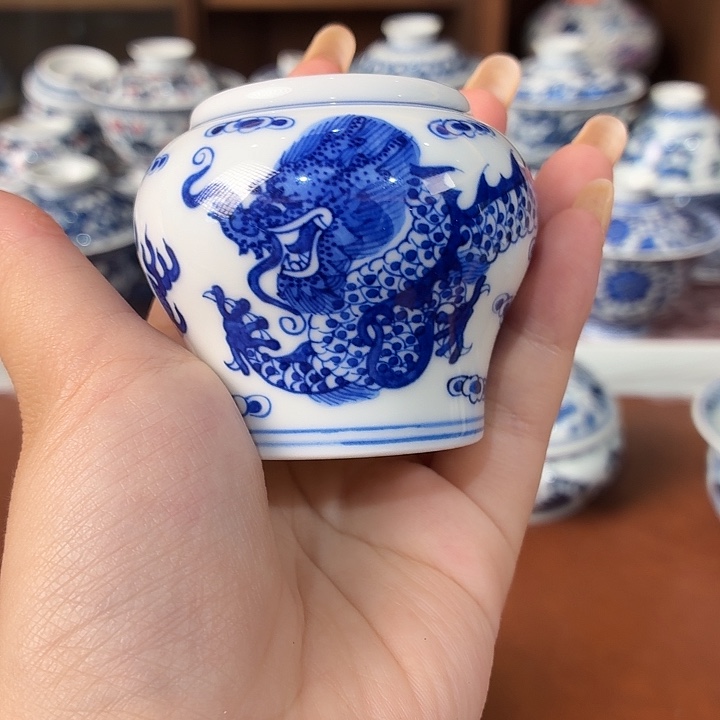 陶瓷，。                     
