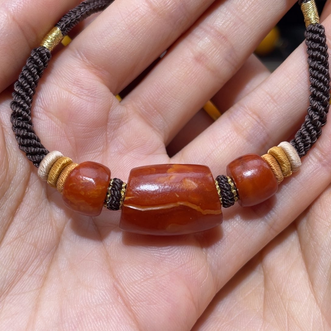 【闪购商品】琥珀裸石未镶嵌马蹄