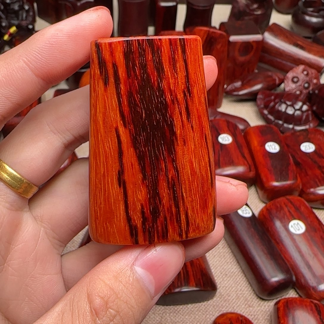 檀香紫檀（小叶紫檀）