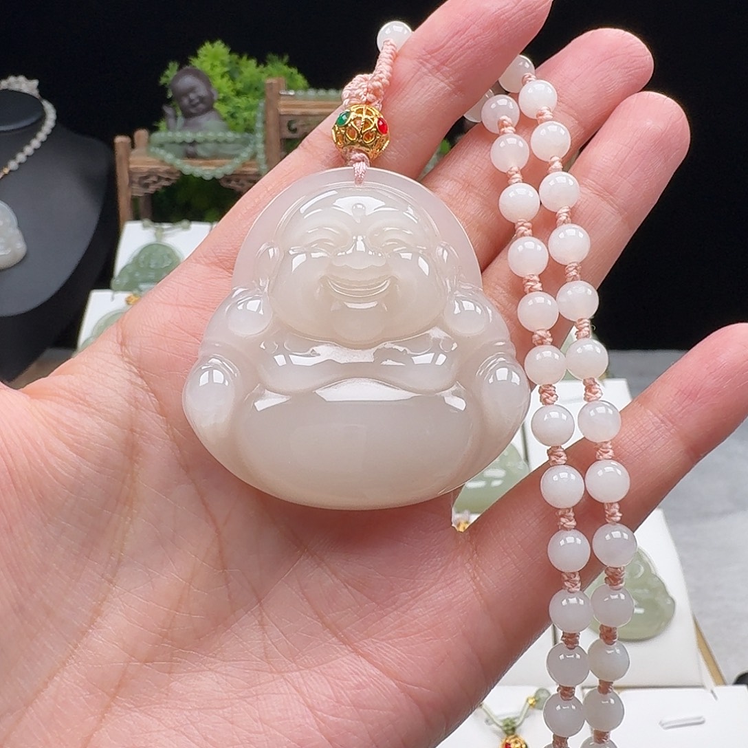 晨***甲和田玉未镶嵌颈饰