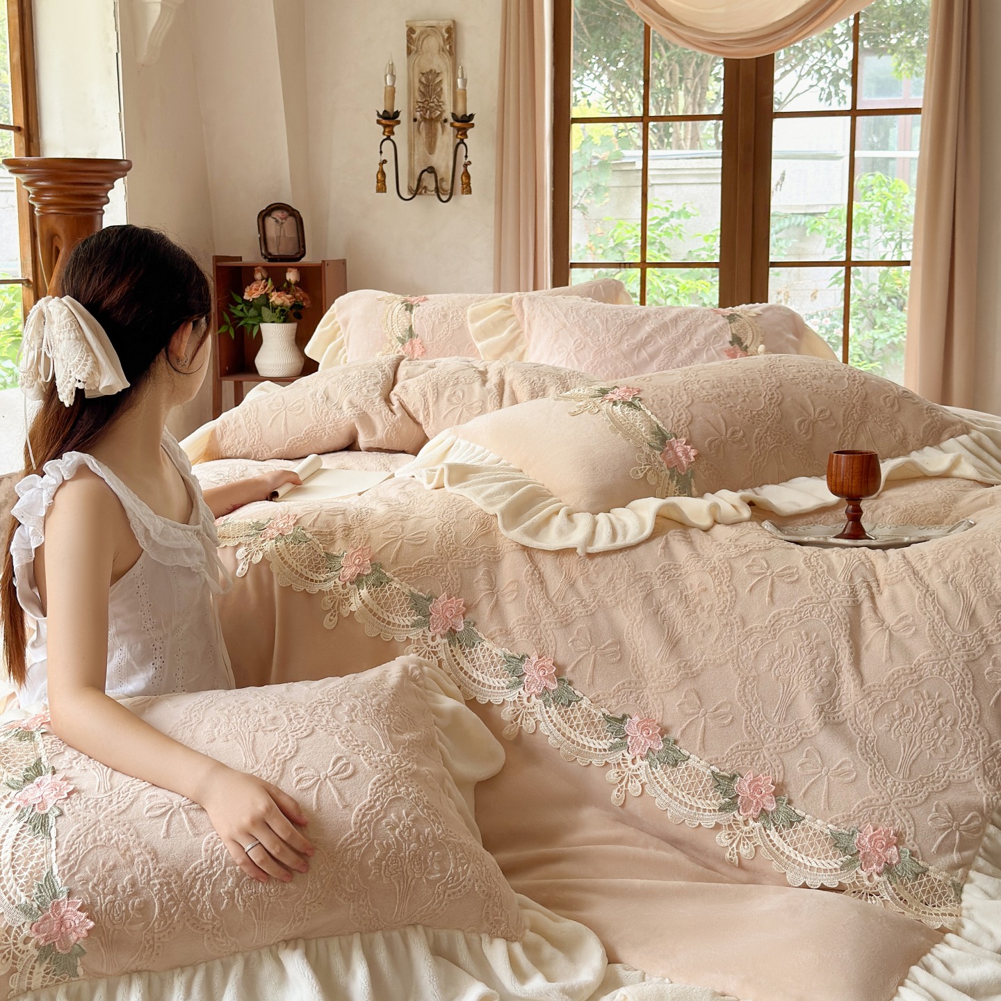 韩式绣花花边牛奶绒加厚床盖款冬季公主风保暖四件套高档双面加绒