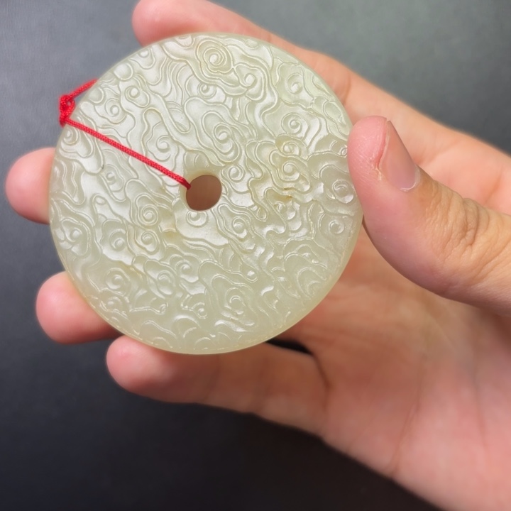 帝***风和田玉未镶嵌颈饰