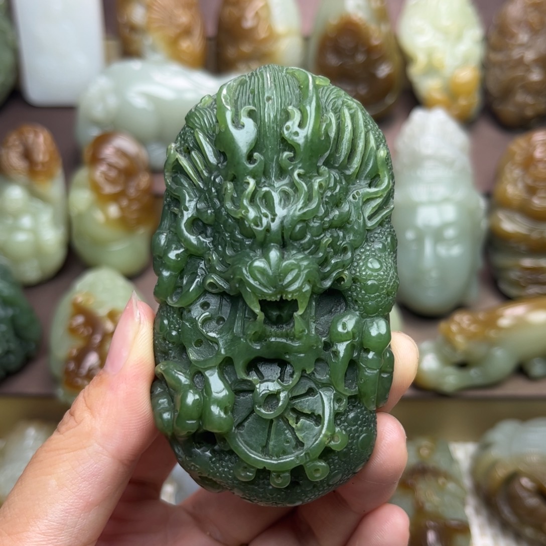 未镶嵌和田玉把件