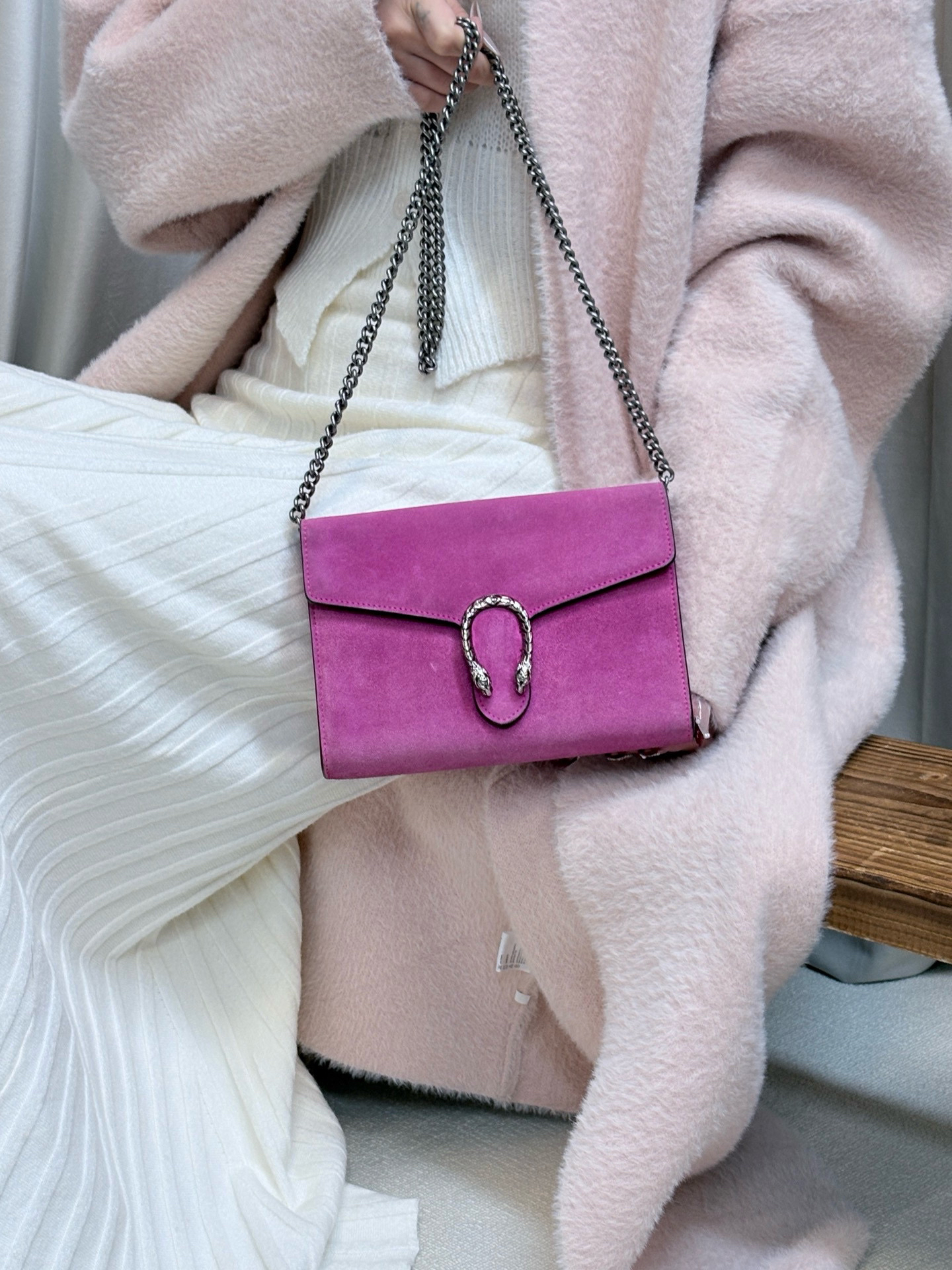 95新 GUCCI/古驰 gucci 玫粉色酒神丝绒woc斜挎包(K)