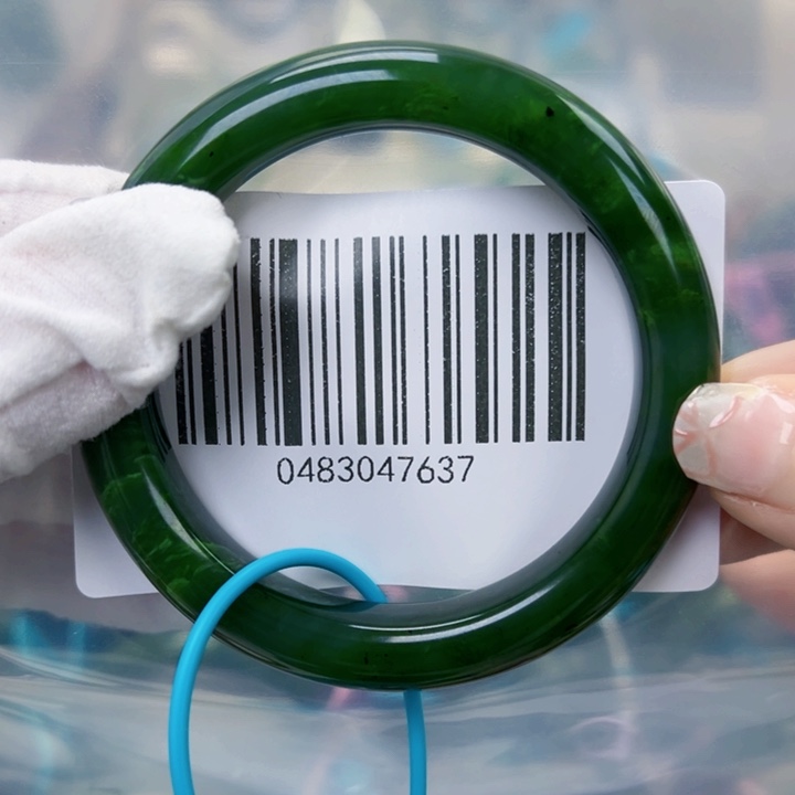 和田玉未镶嵌手镯包容5657