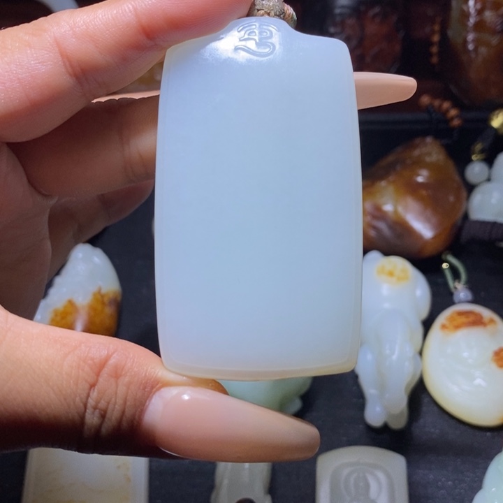颈饰未镶嵌和田玉