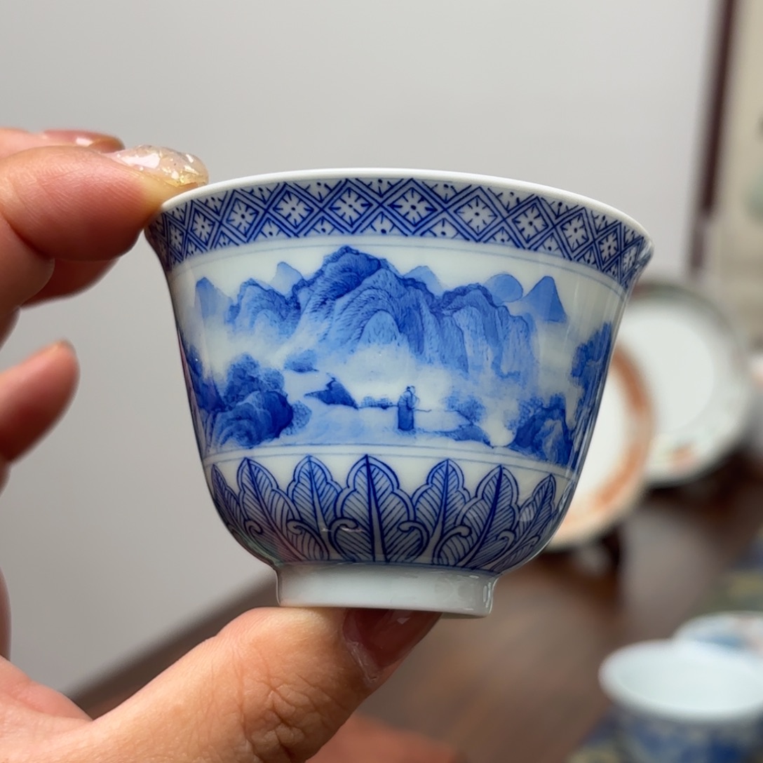 景德镇手绘青花茶杯