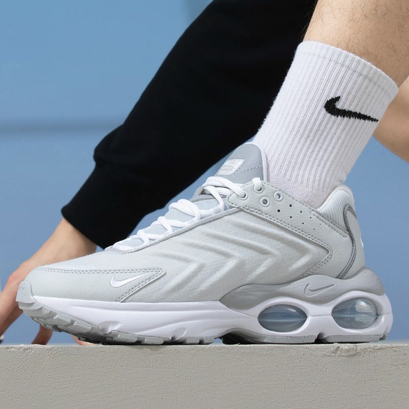 Nike耐克 AIR MAX TW 男子舒适耐磨低帮生活休闲鞋白色DV7721-002