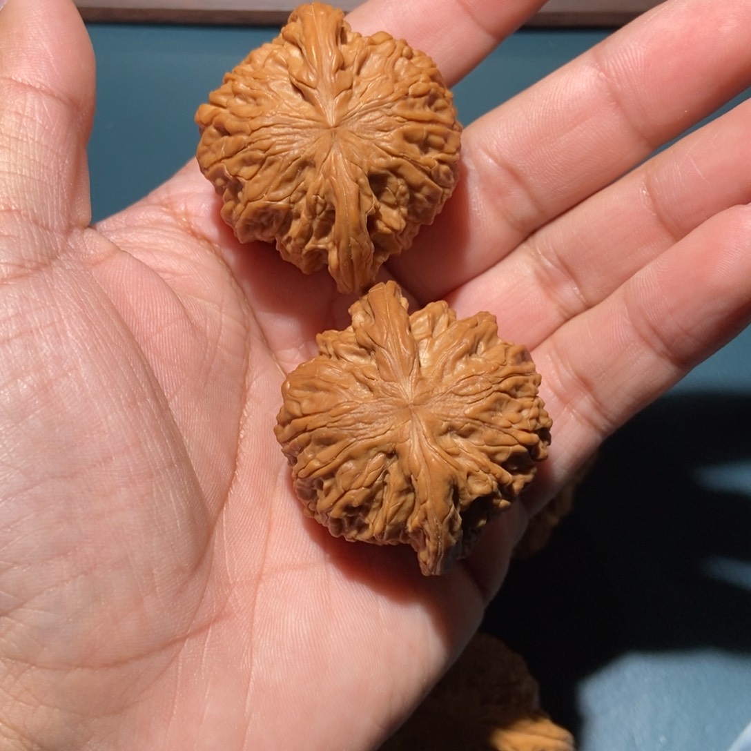 文玩核桃吊坠磨盘