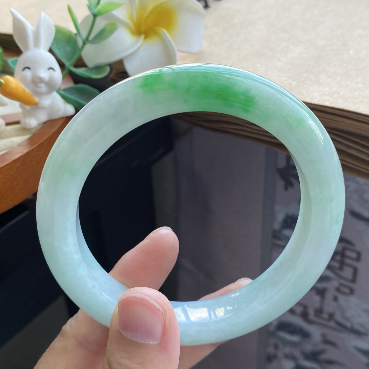 02.23批阳绿色镯1010号63-12.4-10.6阳绿色！天然翡翠手镯