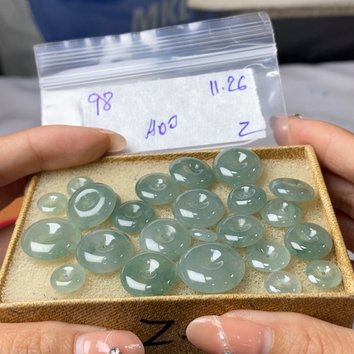 、***字定制翡翠未镶嵌不退