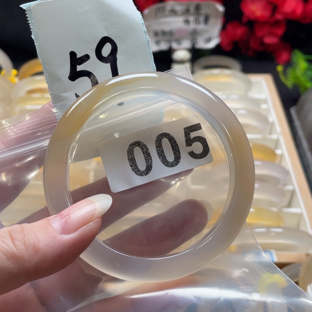 玛瑙/玉髓未镶嵌手镯