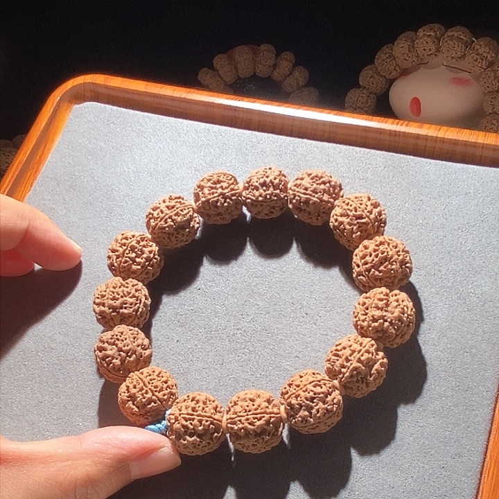 金刚菩提吊坠原生态蜂王19.5mm