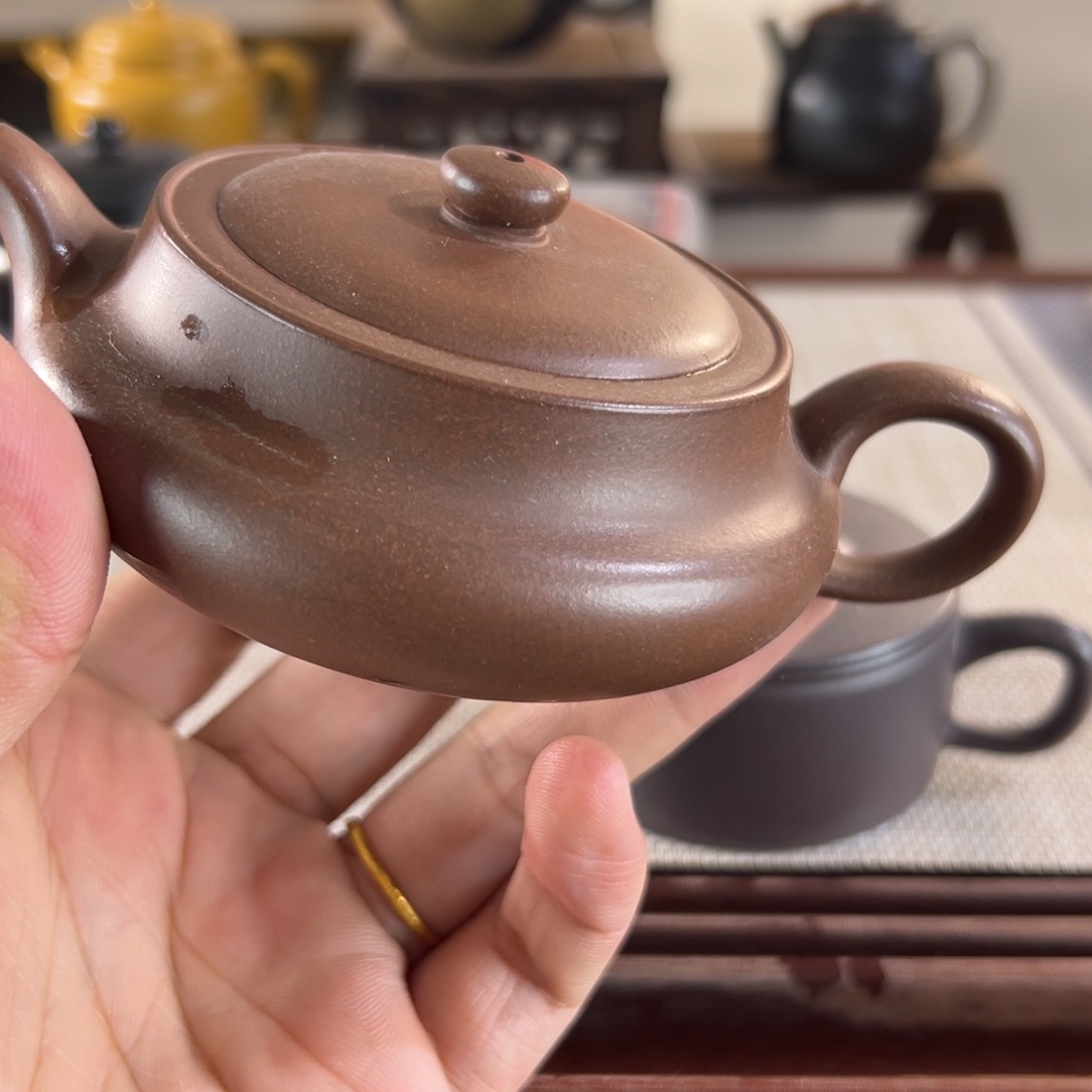 紫砂壶陈*澄微瑕茶壶款