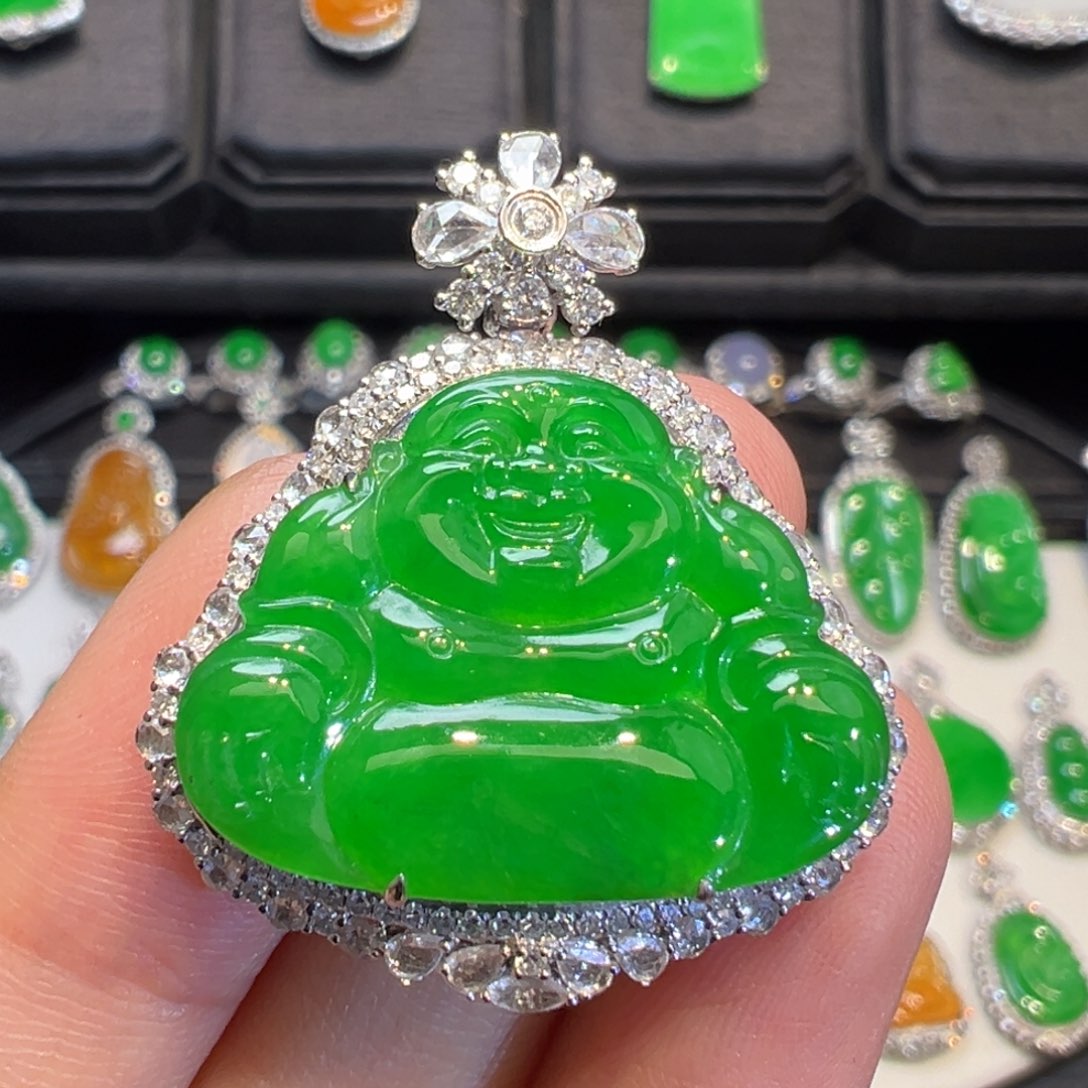 翡翠18K金镶嵌颈饰收到货48小时鉴赏期