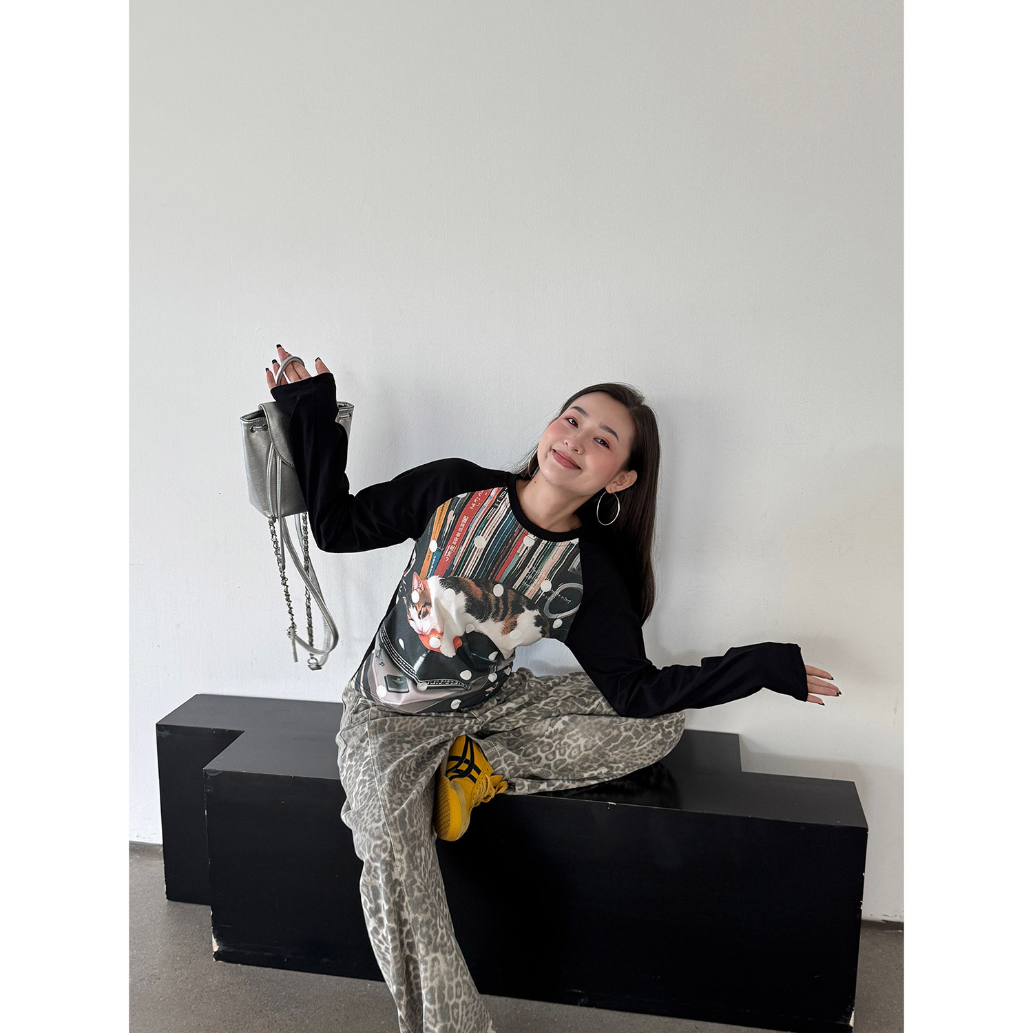 19studio WAYNEPRINCE 美式复古拼色小猫印花长袖T恤圆领上衣女款