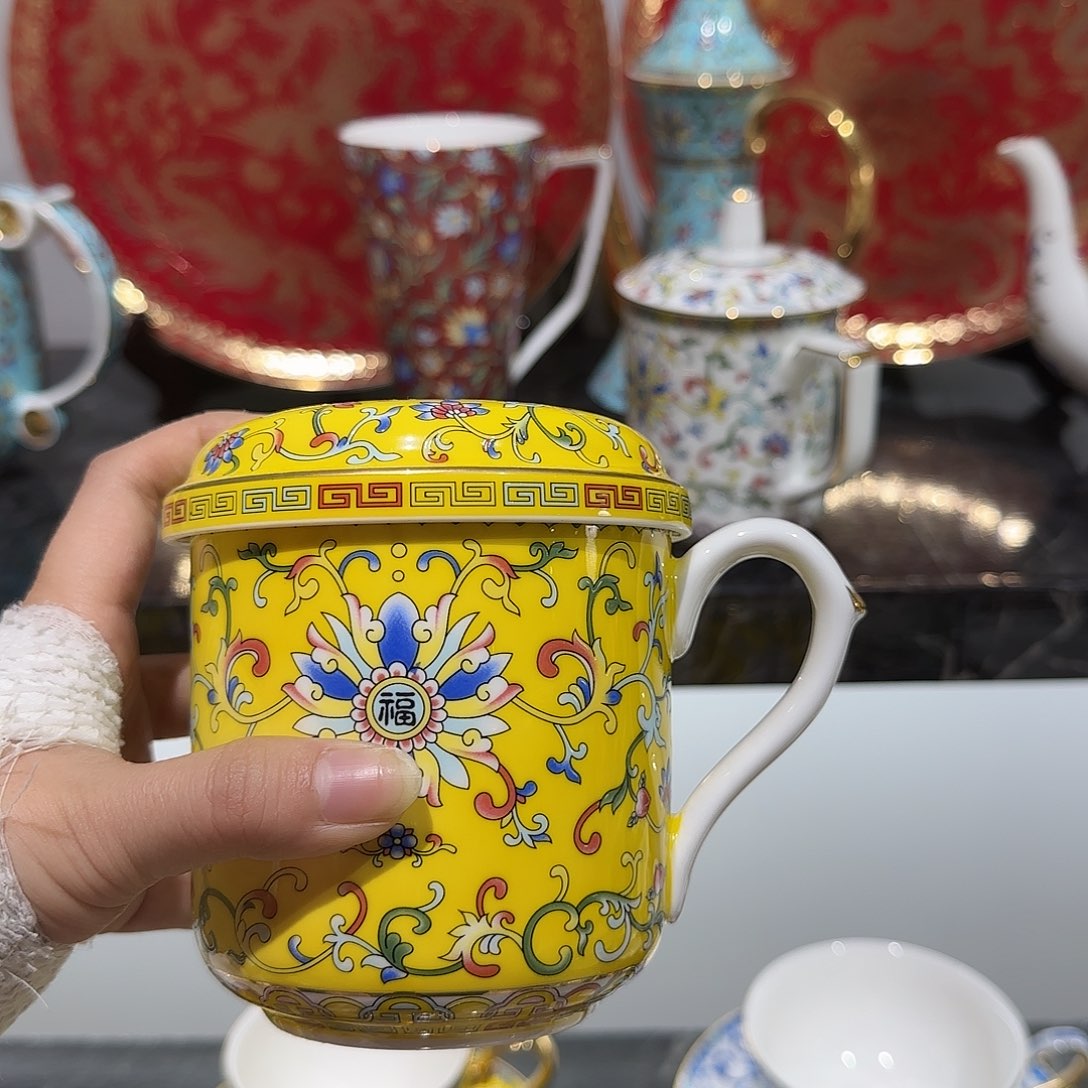 骨瓷珐琅彩工艺制作