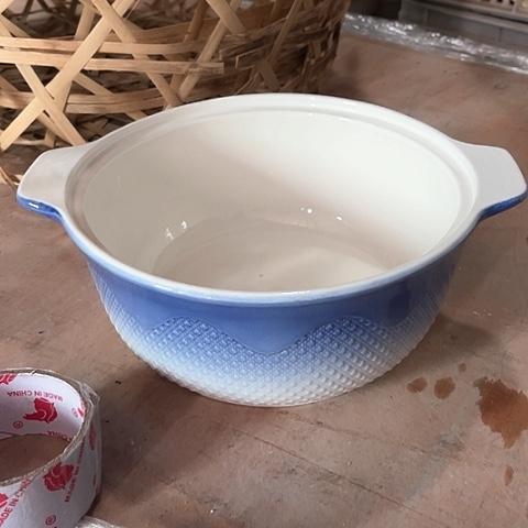 微瑕，不能明火，口径23高度9无盖