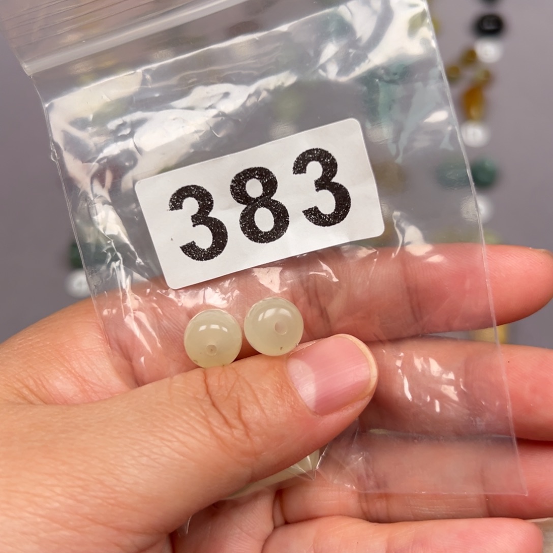 未镶嵌蛇纹石玉颈饰七*树