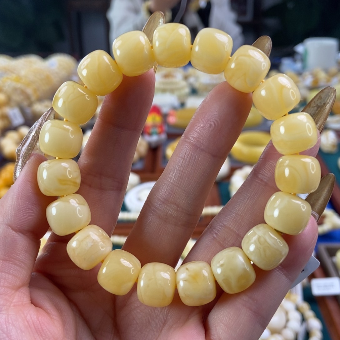 琥珀珠宝奇石未镶嵌12老型22.74