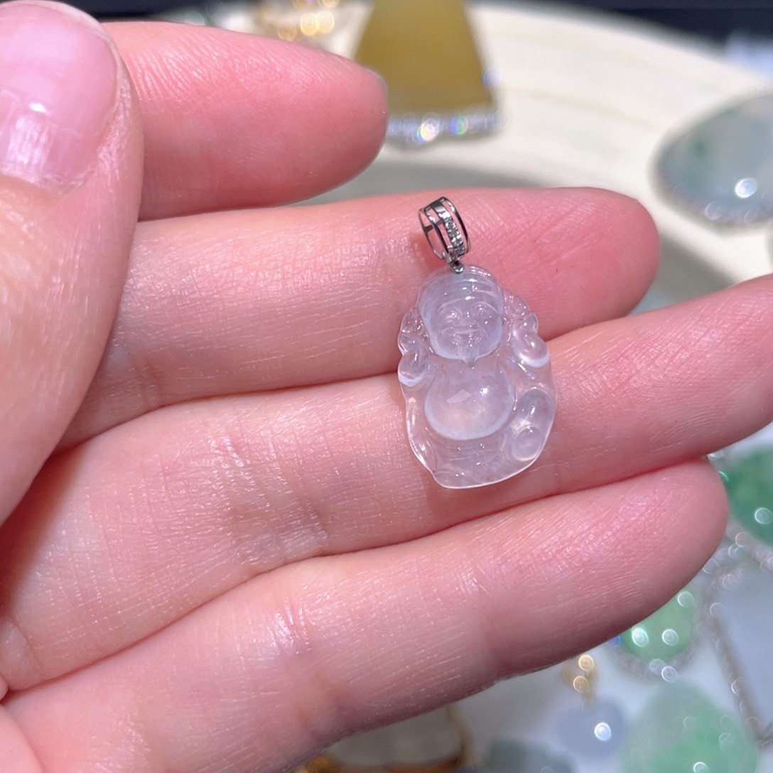 翡翠颈饰18K金镶嵌翡翠