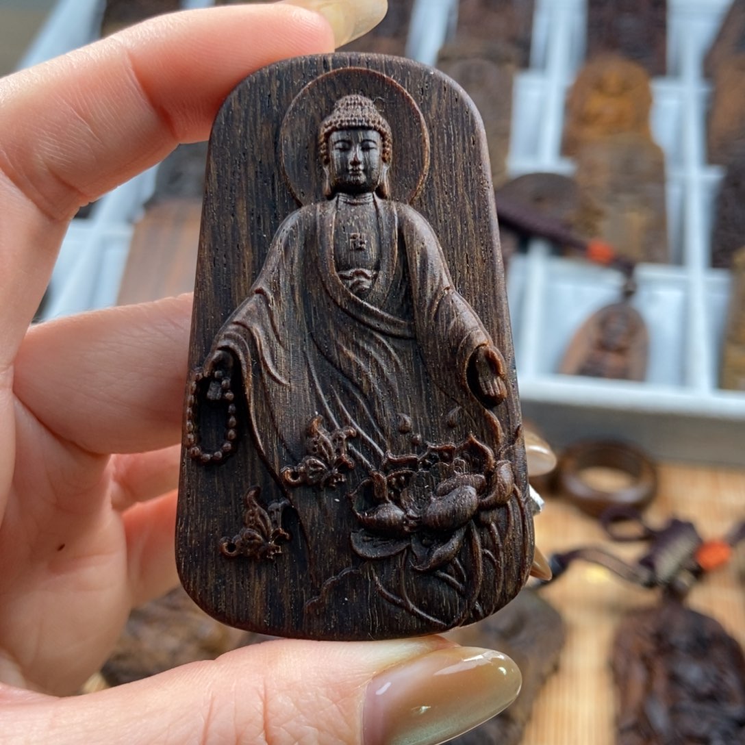 香榧木喆****卐越南芽庄棋楠