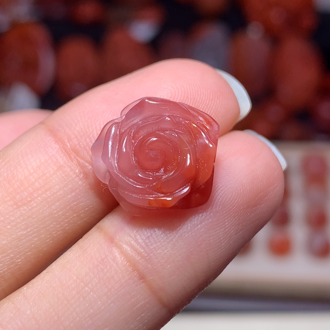 南红玛瑙未镶嵌珠宝半成品山茶花