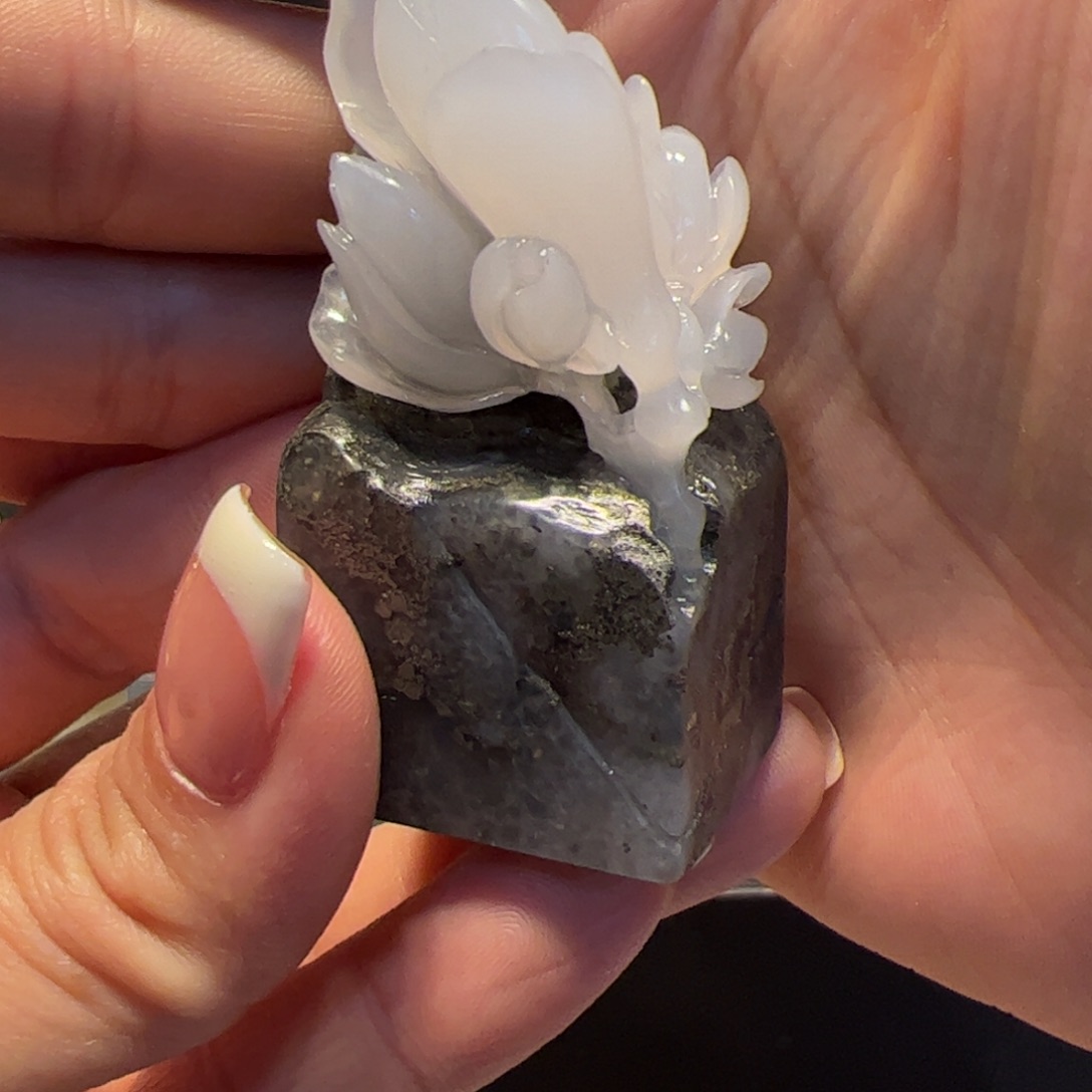 寿山石印石梅****人寿山高山晶